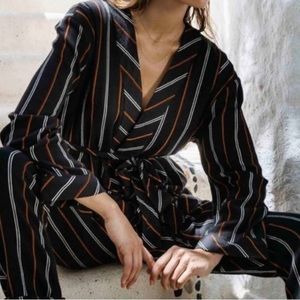 billabong SECRET TELLS wrap top.